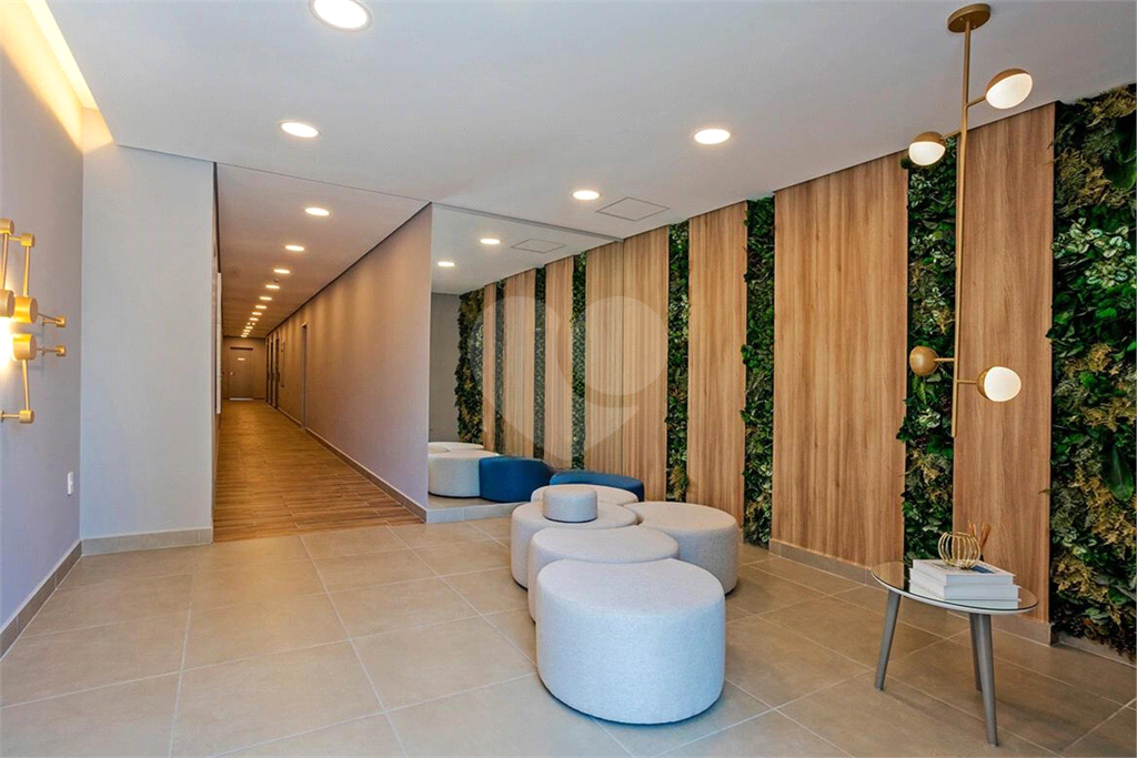 Apartamento para locação com 2 dormitórios e 1 vaga em Santana