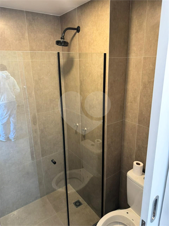 Apartamento para locação com 2 dormitórios e 1 vaga em Santana