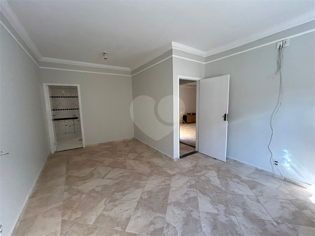 Casa à venda com 4 quartos, 260m² - Foto 28