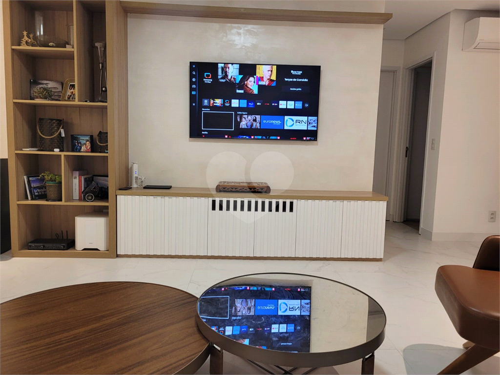 Apartamento com 3 suítes em Moema - 115m²