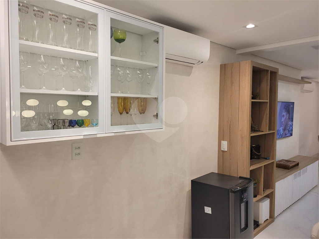 Apartamento com 3 suítes em Moema - 115m²