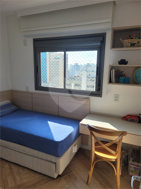 Apartamento com 3 suítes em Moema - 115m²