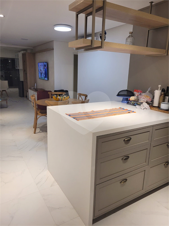 Apartamento com 3 suítes em Moema - 115m²