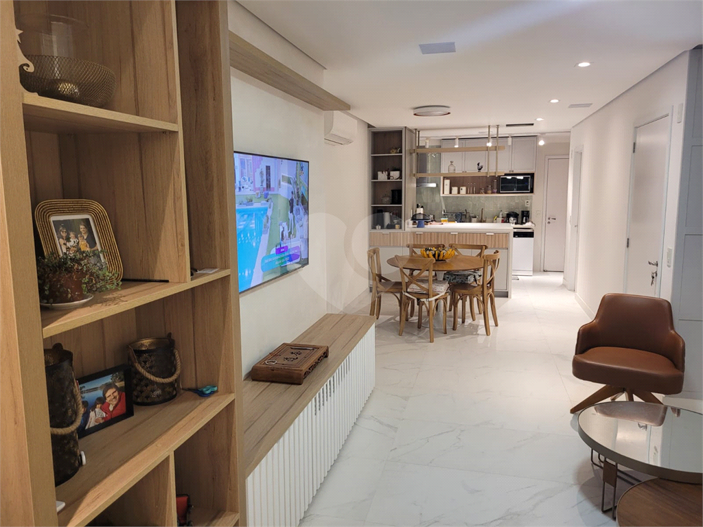 Apartamento com 3 suítes em Moema - 115m²