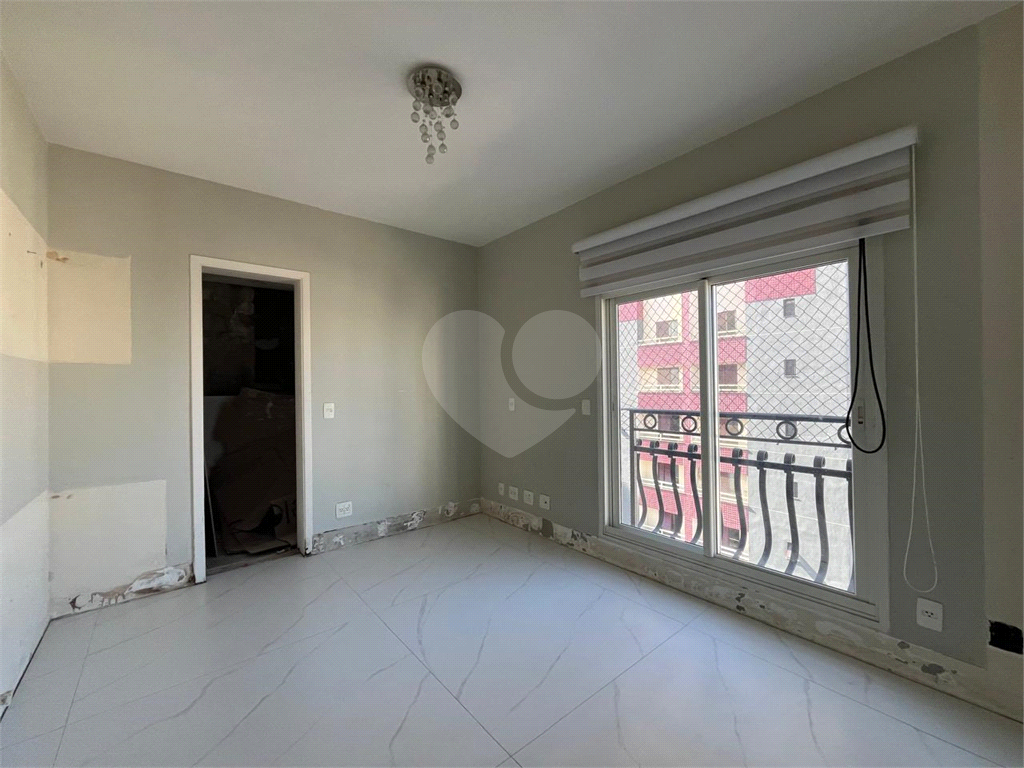 APARTAMENTO em SANTANA