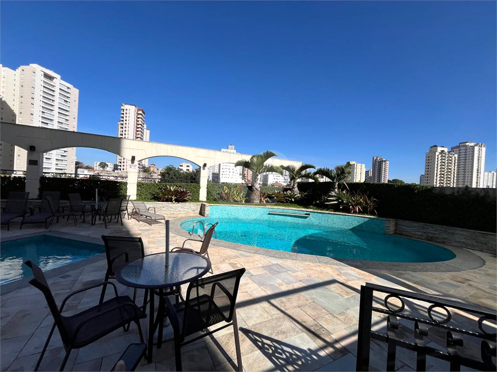 APARTAMENTO em SANTANA