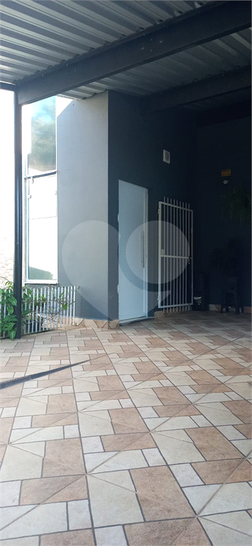 Casa à venda com 3 quartos, 100m² - Foto 3