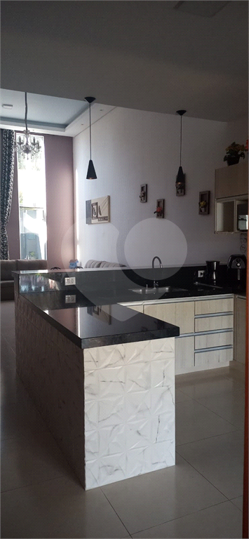 Casa à venda com 3 quartos, 100m² - Foto 2