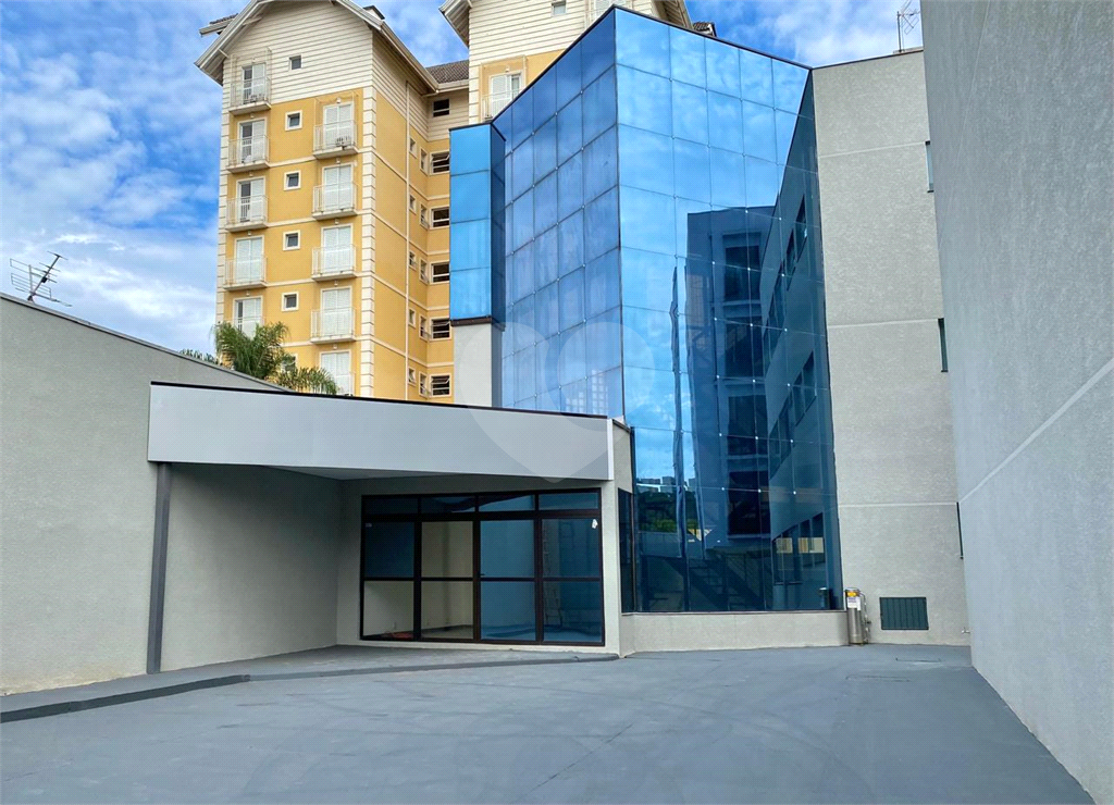 Prédio Inteiro à venda e aluguel, 715m² - Foto 1