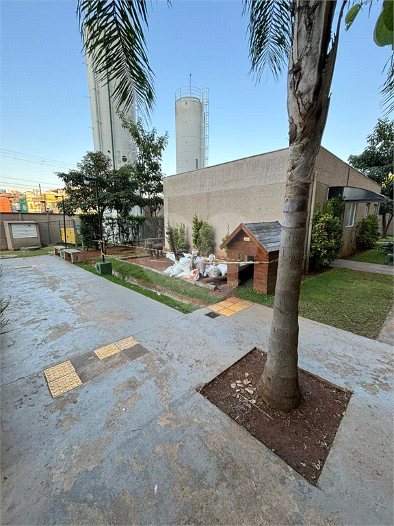 Apartamento de 2 quartos no Limão