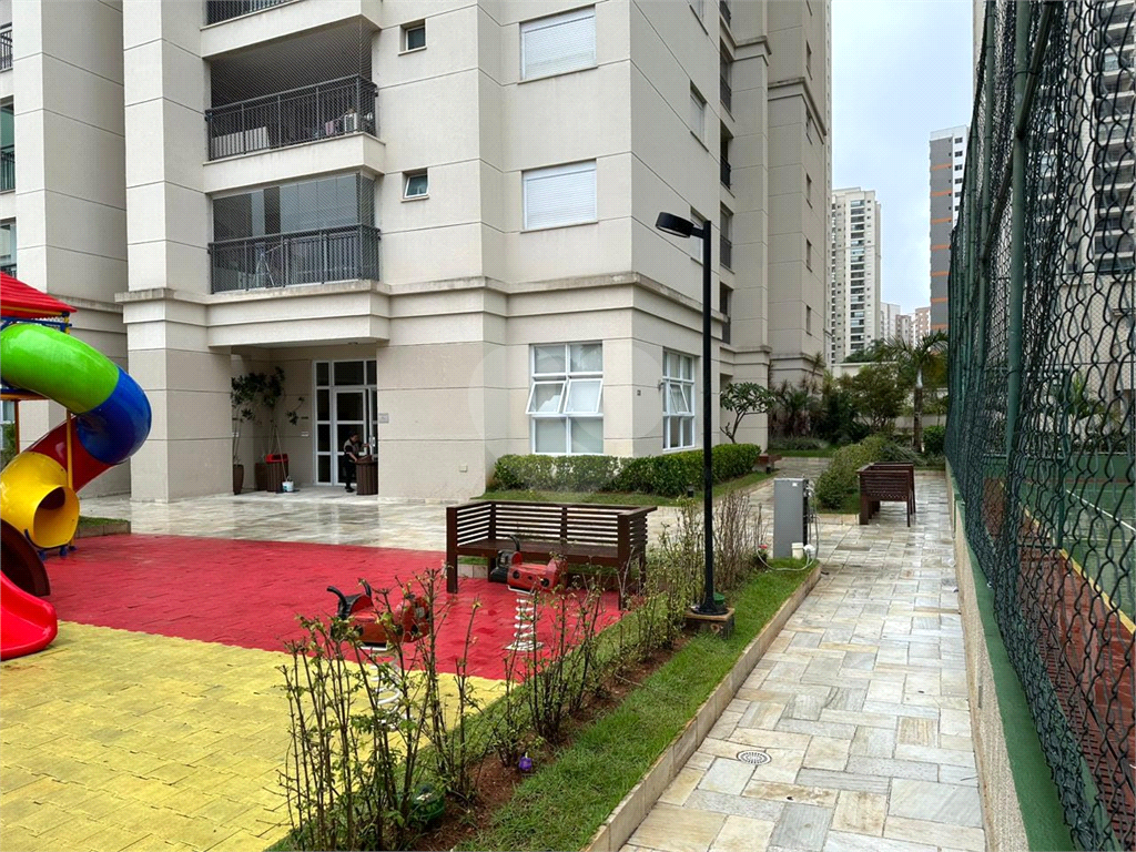 APARTAMENTO em JARDIM FLOR DA MONTANHA