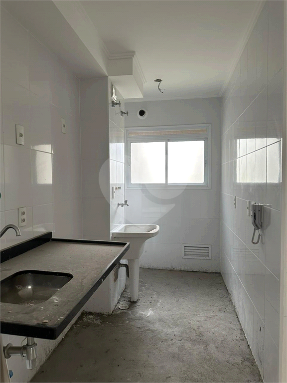 APARTAMENTO em JARDIM FLOR DA MONTANHA