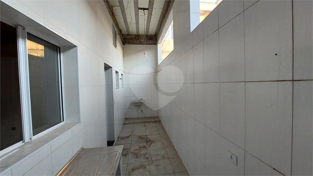 Salão Comercial 140 m2 com cozinha, banheiros, salão e área de serviço - Jaçanã/SP