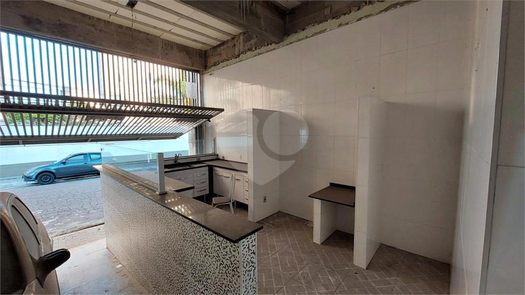 Salão Comercial 140 m2 com cozinha, banheiros, salão e área de serviço - Jaçanã/SP
