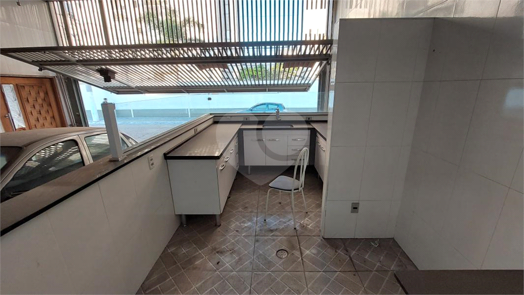 Salão Comercial 140 m2 com cozinha, banheiros, salão e área de serviço - Jaçanã/SP
