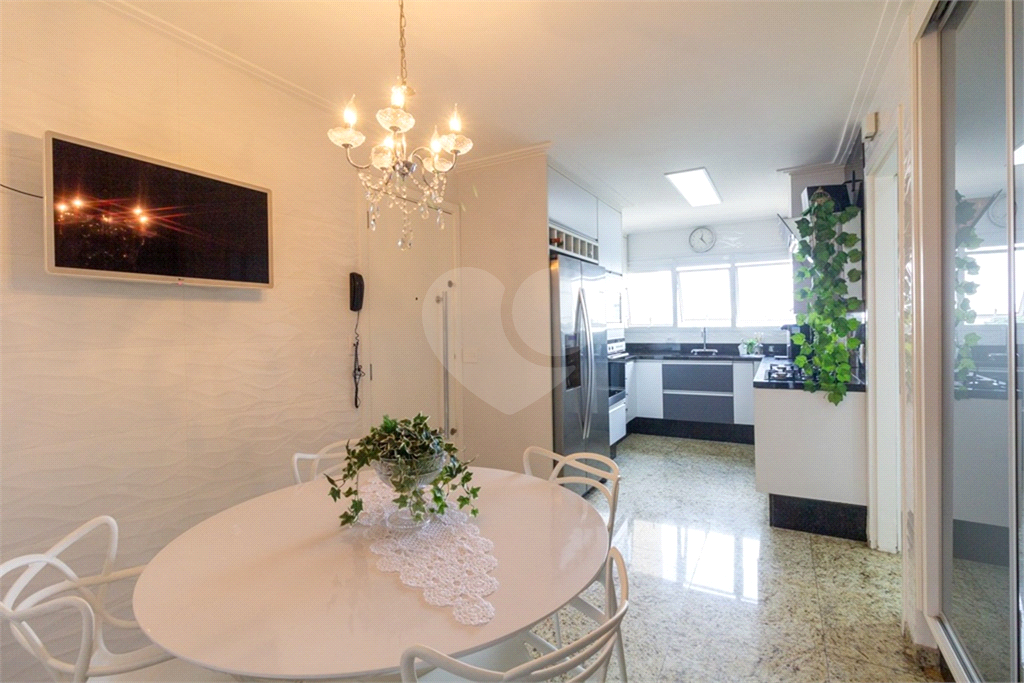 IPIRANGA - 3 SUITES COM 3 VAGAS 