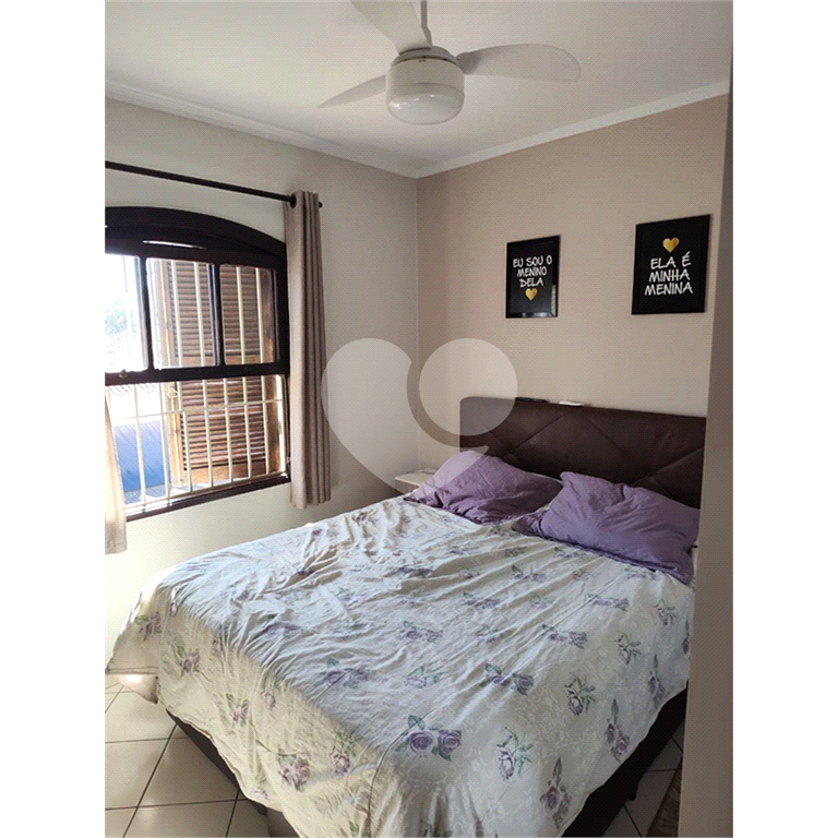 Predio com 6 Kitnets com Renda na Vila Maria 