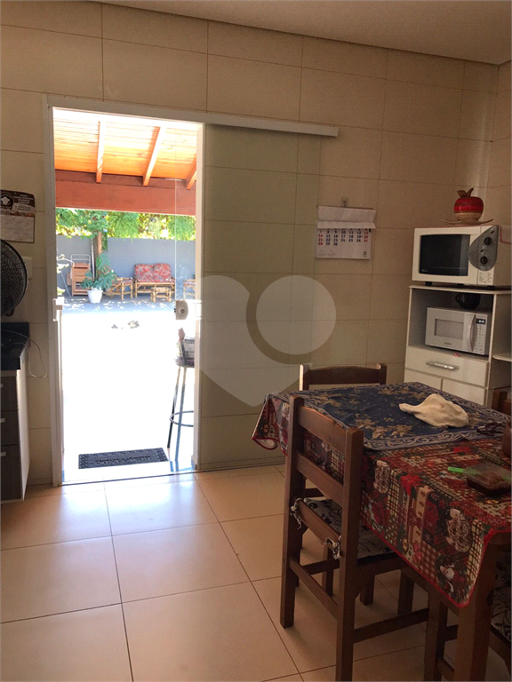 Casa à venda com 3 quartos, 150m² - Foto 3