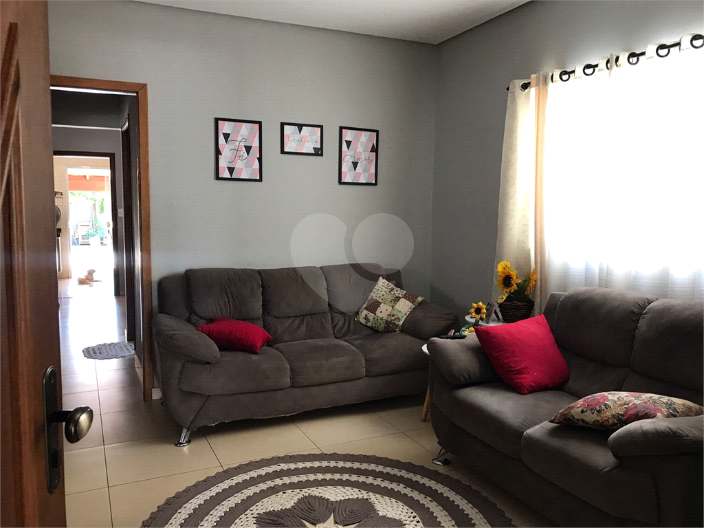 Casa à venda com 3 quartos, 150m² - Foto 14