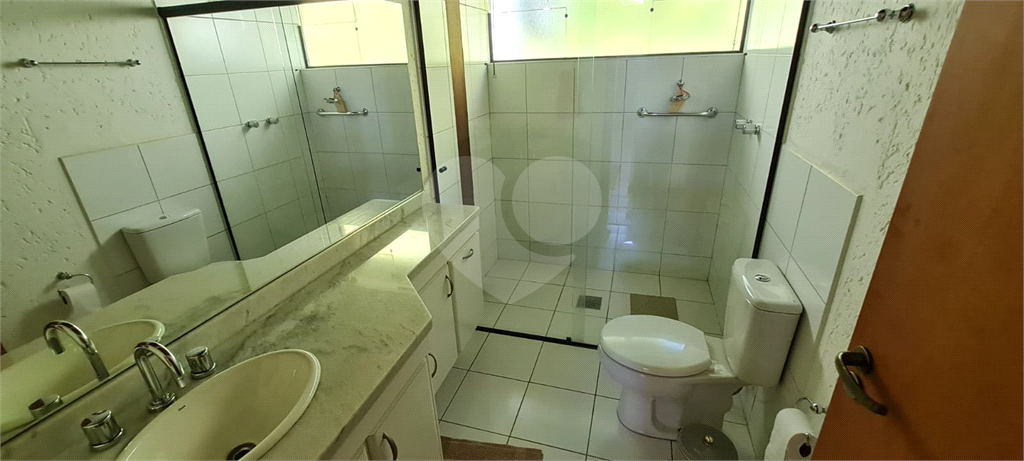 Casa de Condomínio à venda com 3 quartos, 362m² - Foto 17