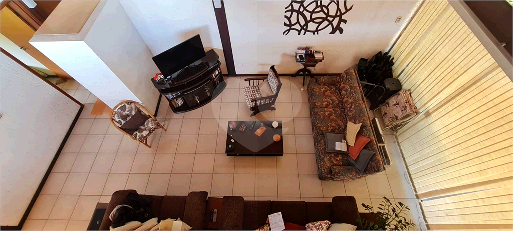 Casa de Condomínio à venda com 3 quartos, 362m² - Foto 25