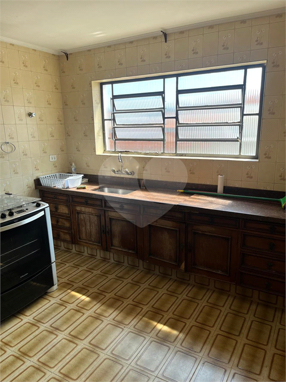 Sobrado à venda com 2 quartos, 213m² - Foto 2