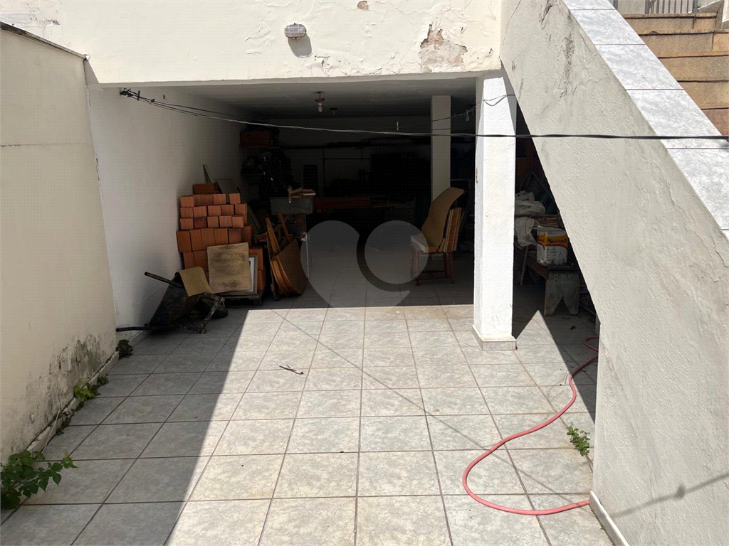 Sobrado à venda com 2 quartos, 213m² - Foto 18