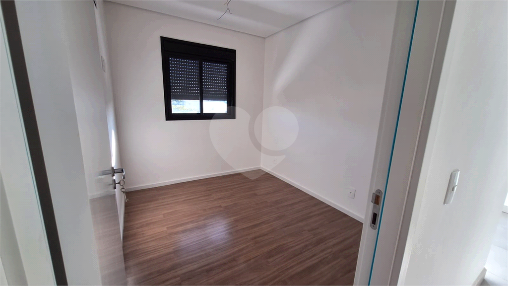 Apartamento à venda com 2 quartos, 64m² - Foto 11