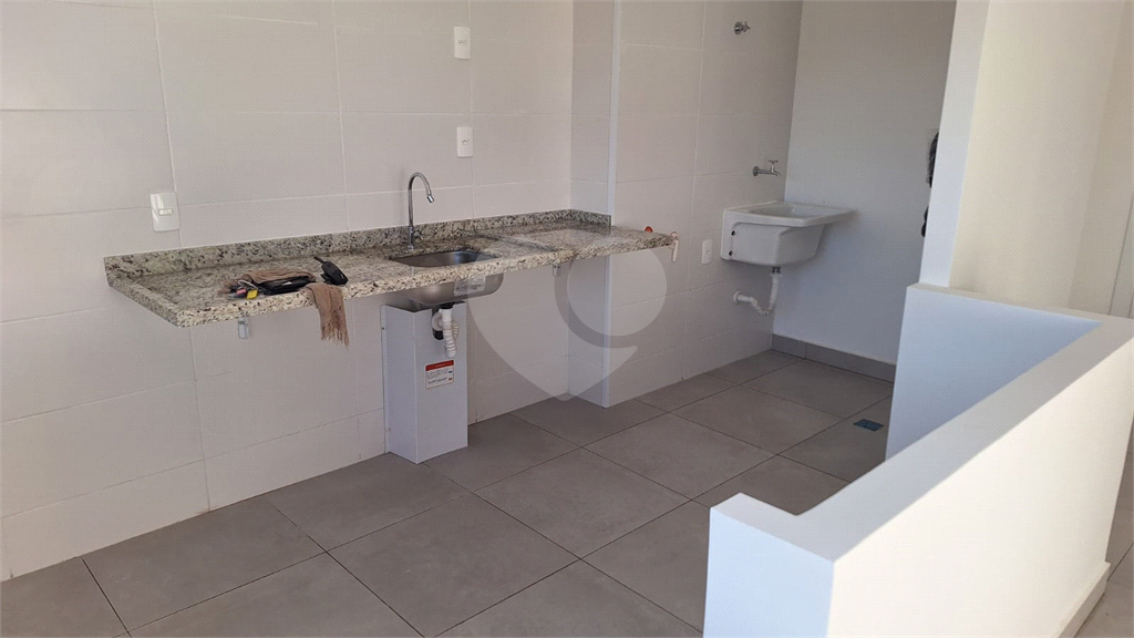 Apartamento à venda com 2 quartos, 64m² - Foto 25