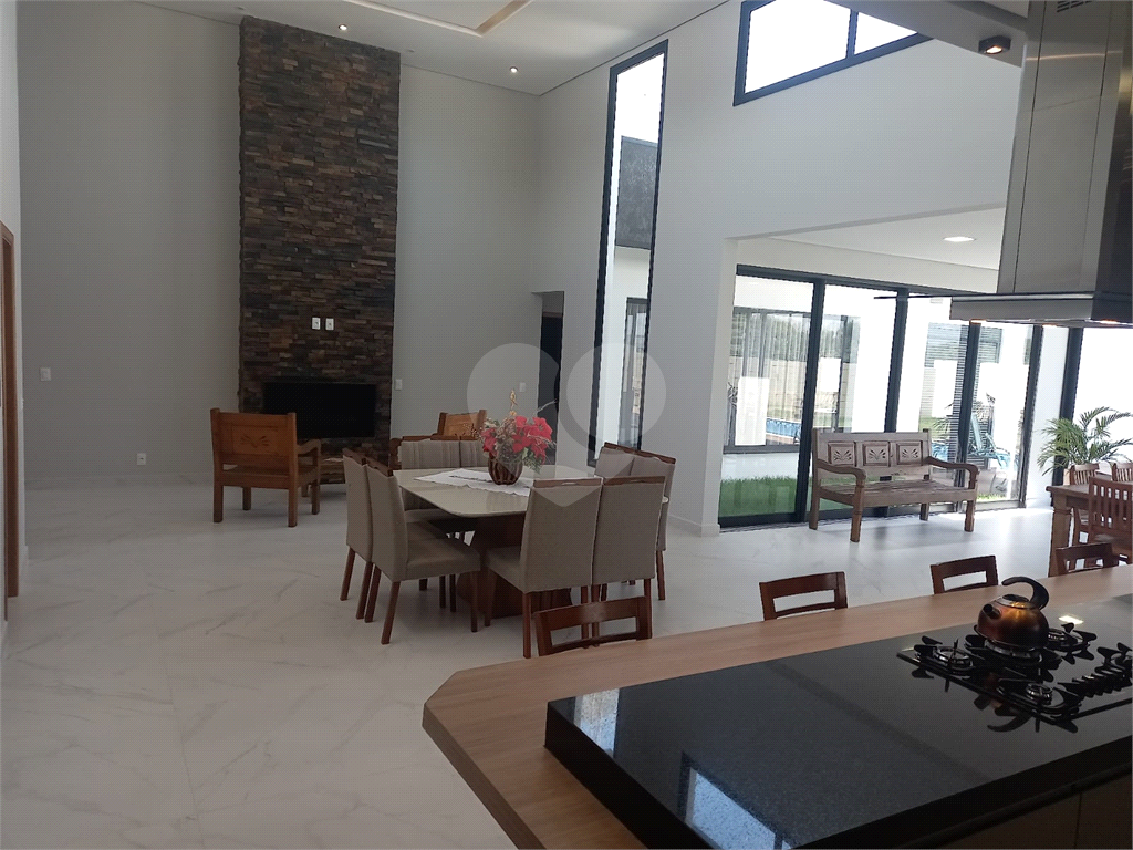 Casa de Condomínio à venda com 3 quartos, 340m² - Foto 9