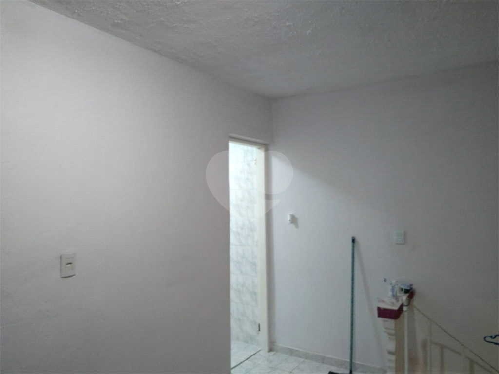 Casa à venda com 3 quartos, 66m² - Foto 14