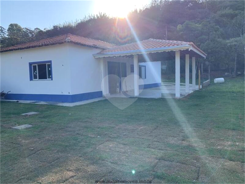 Chácara à venda com 4 quartos, 180m² - Foto 15