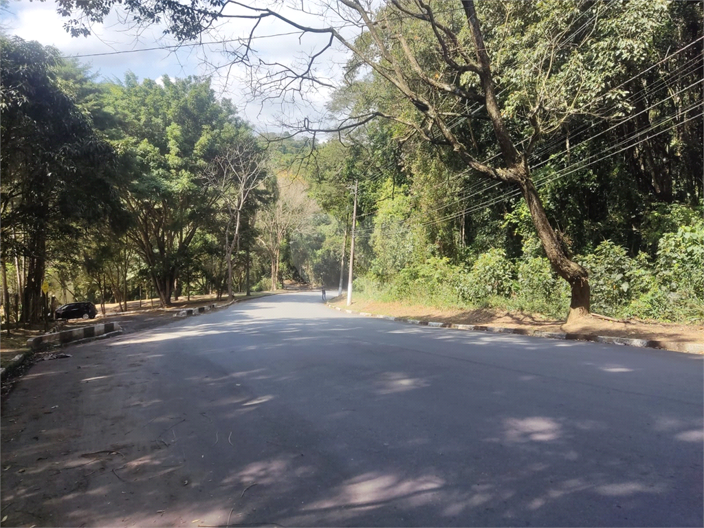 terreno de 1211 metros no condominio sausalito na serra da cantareira