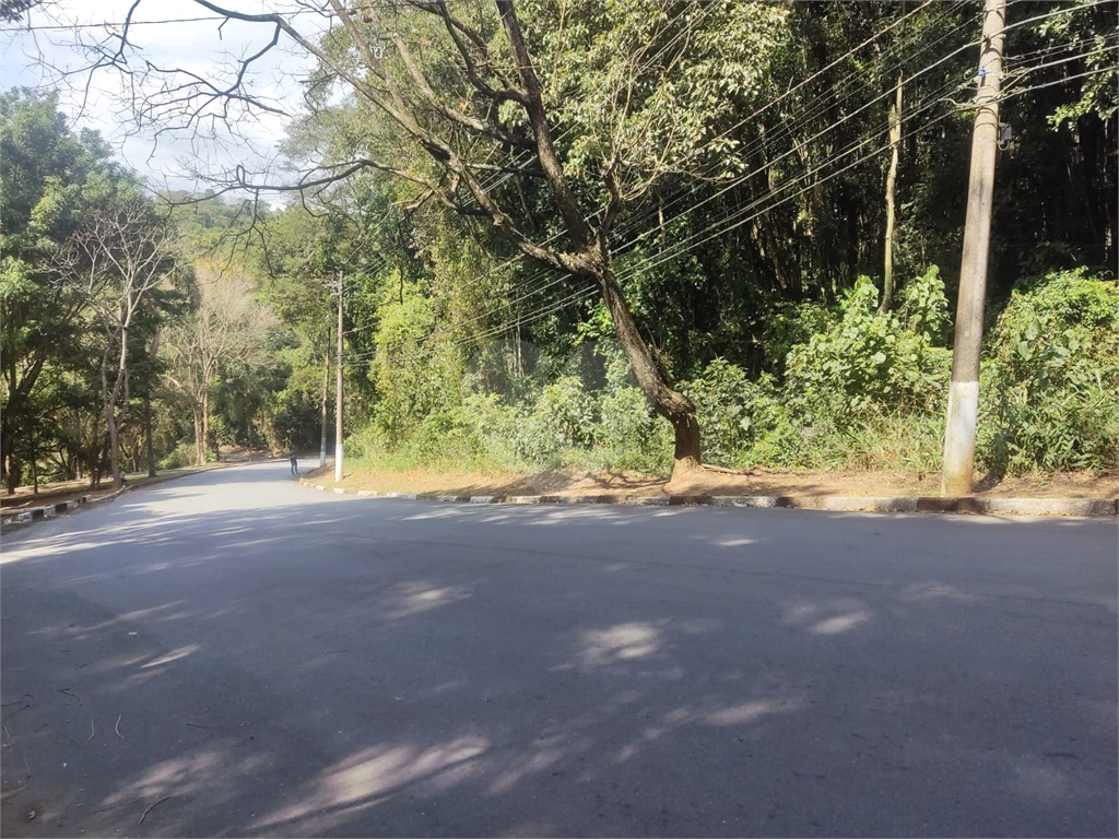 terreno de 1211 metros no condominio sausalito na serra da cantareira
