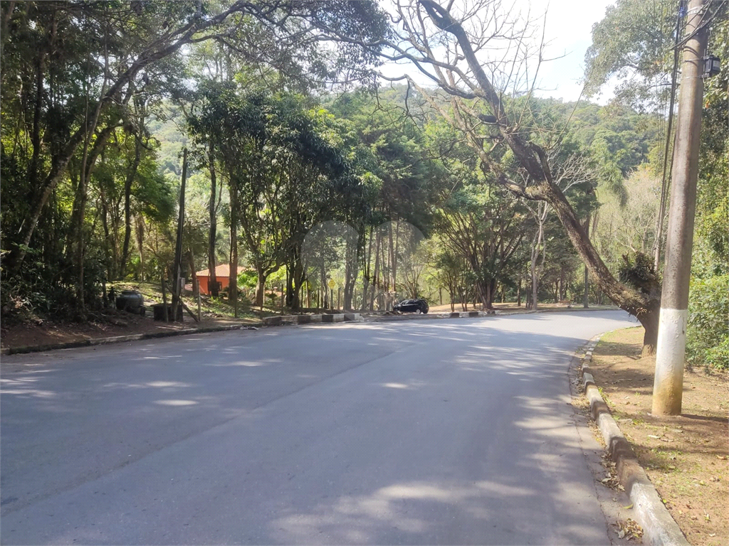 terreno de 1211 metros no condominio sausalito na serra da cantareira