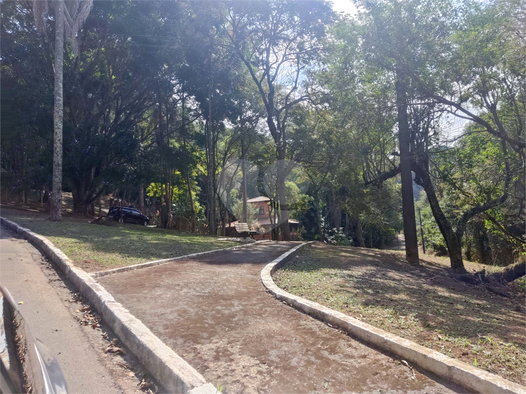 terreno de 1211 metros no condominio sausalito na serra da cantareira