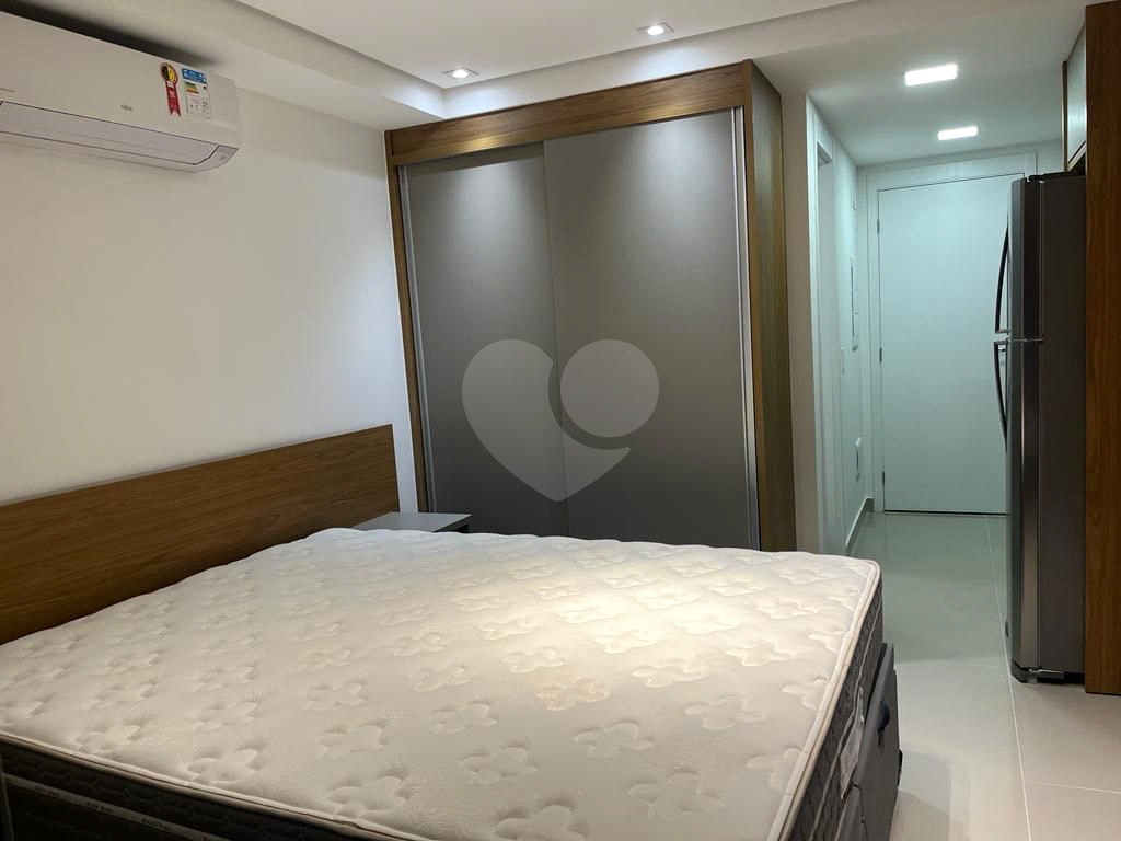 Studio, 25 m², sem vaga- Alto da Boa Vista 