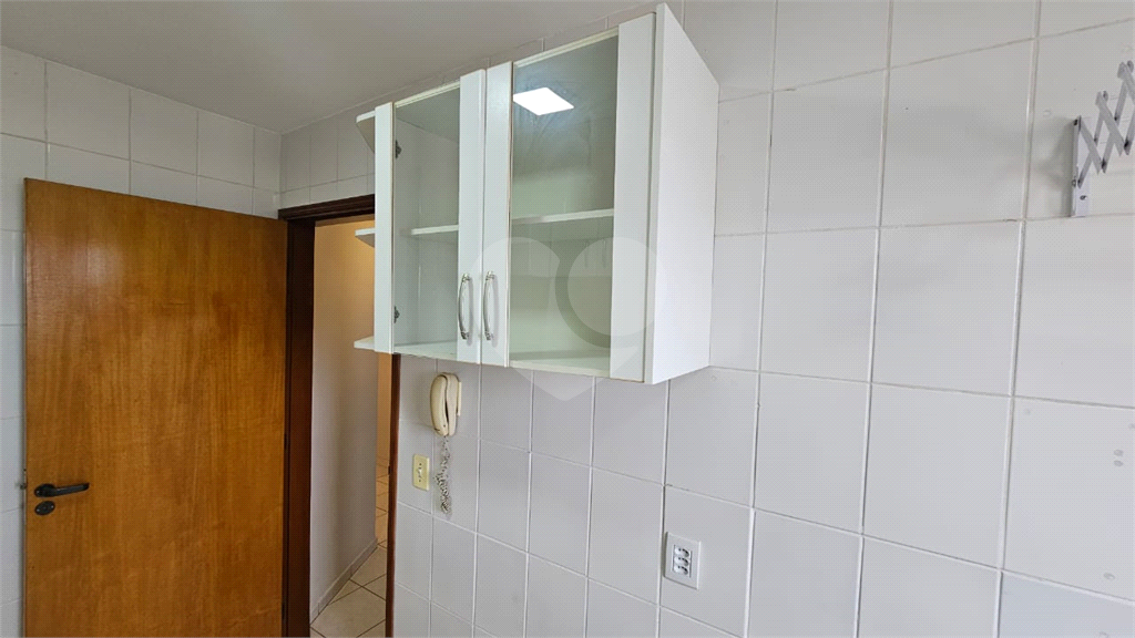 Apartamento para alugar com 2 quartos, 55m² - Foto 3