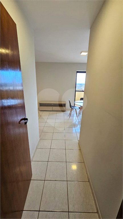 Apartamento para alugar com 2 quartos, 55m² - Foto 12