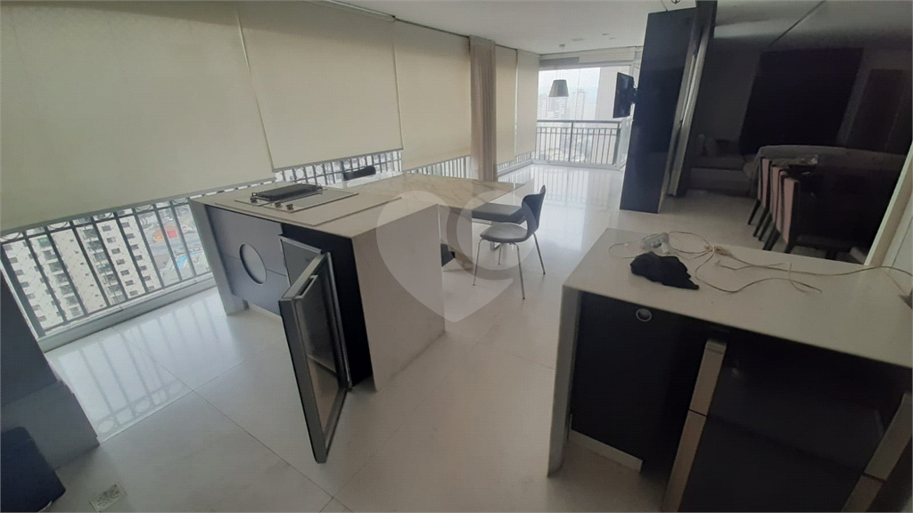 Apartamento à venda com 3 quartos, 190m² - Foto 6