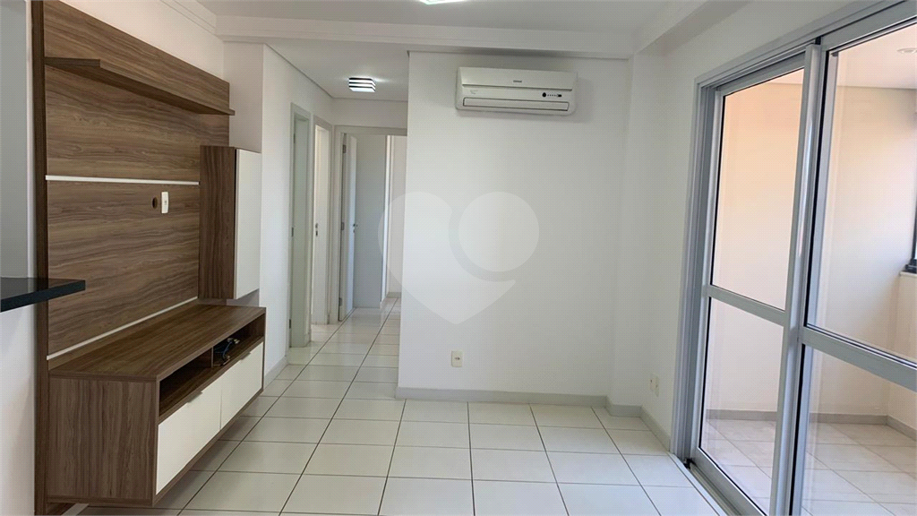 Apartamento à venda com 3 quartos, 85m² - Foto 2