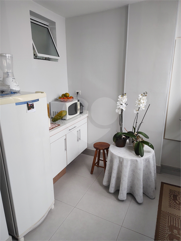 Apartamento à venda com 1 quarto, 55m² - Foto 6