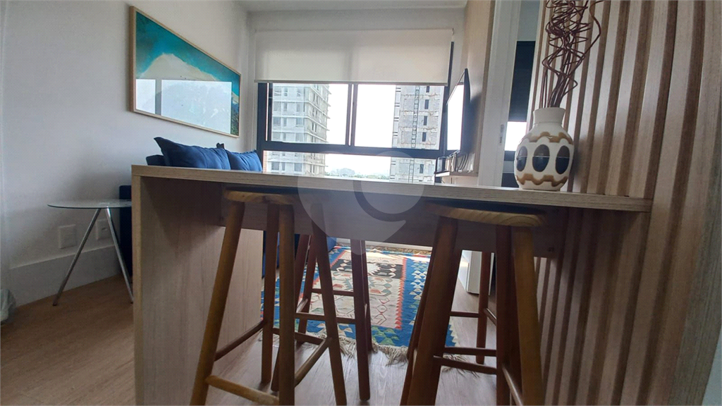 APARTAMENTO em MOEMA