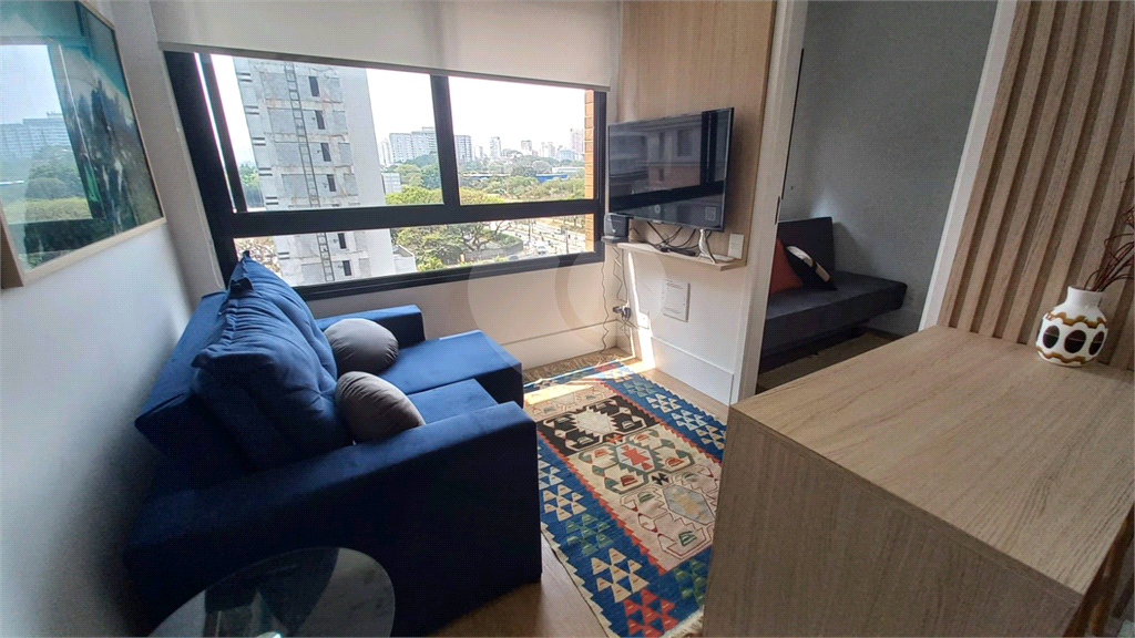 APARTAMENTO em MOEMA