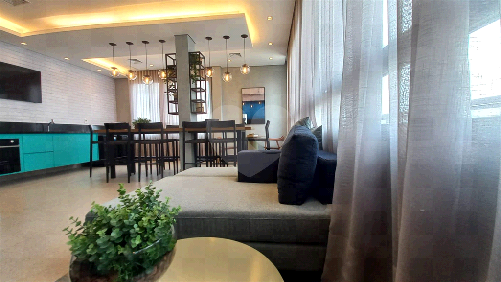 APARTAMENTO em MOEMA