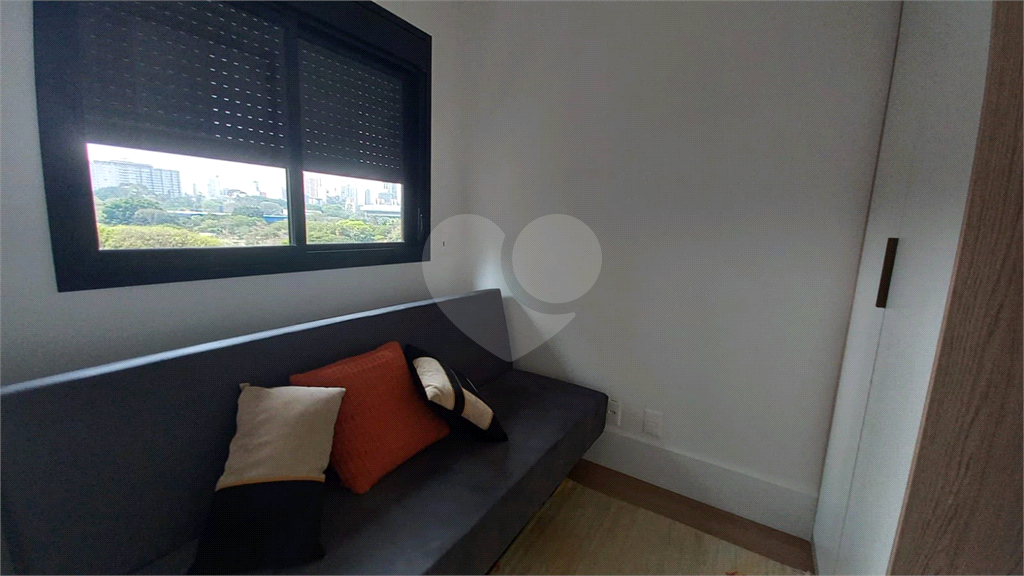 APARTAMENTO em MOEMA