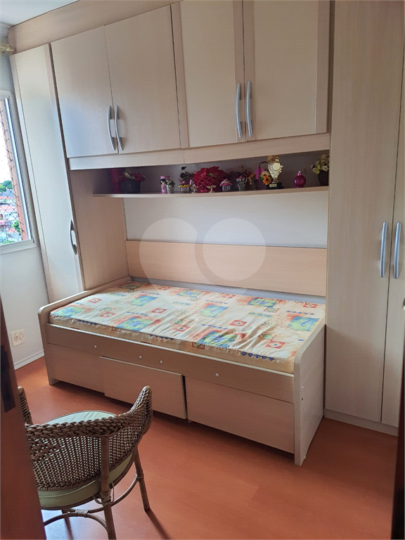 APARTAMENTO em PENHA