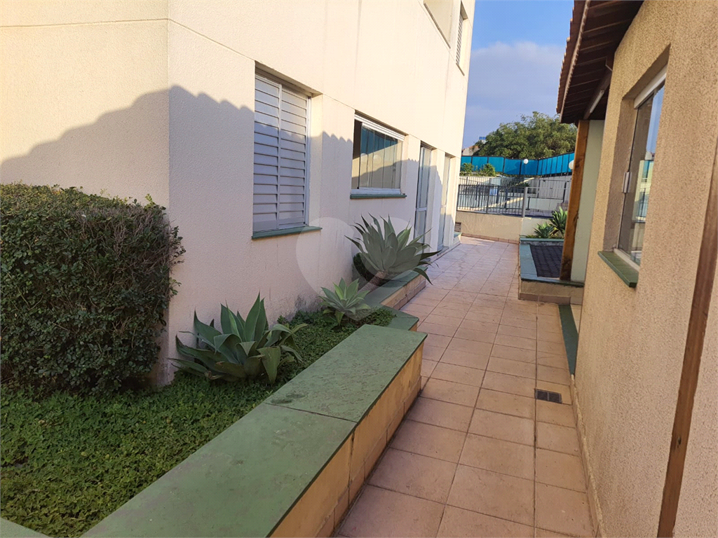 APARTAMENTO em PENHA