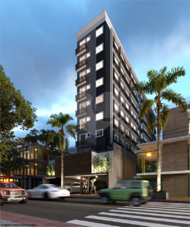 Vende-se apartamento com 2 dormitórios a 300 metros do metrô