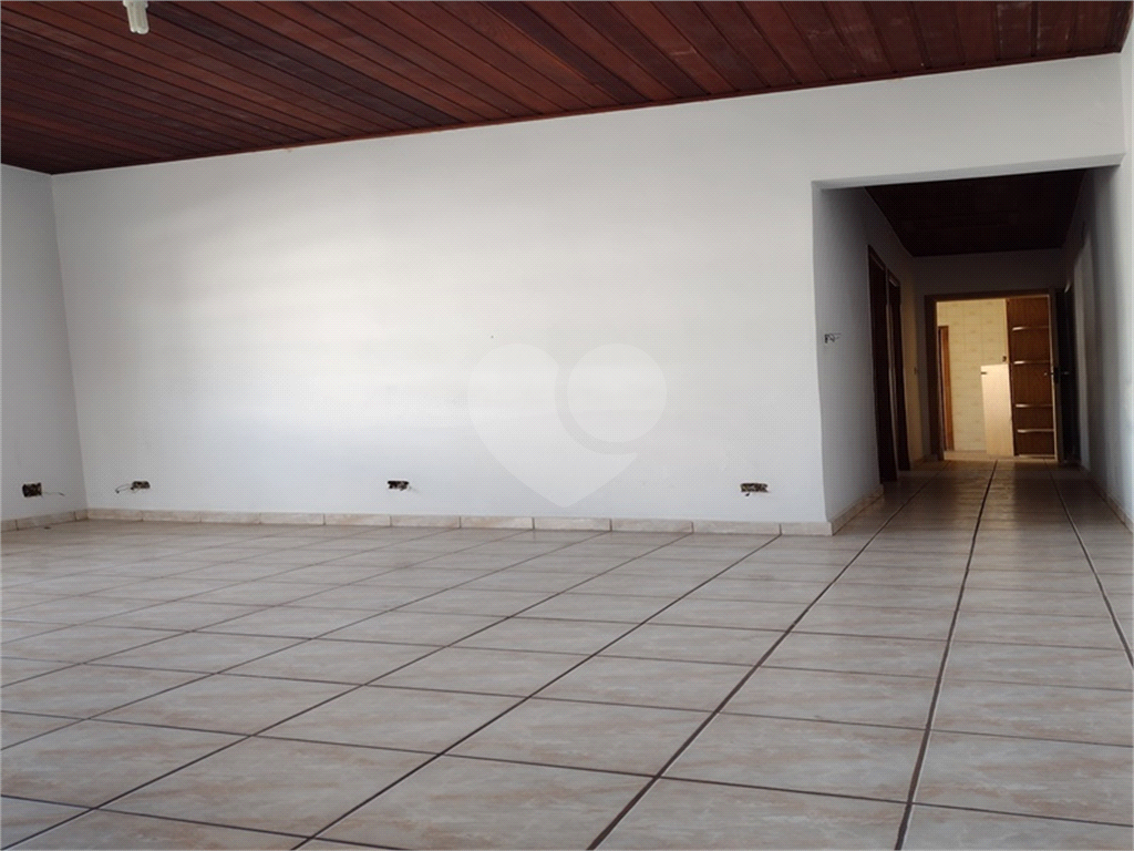 Casa à venda com 3 quartos, 120m² - Foto 14